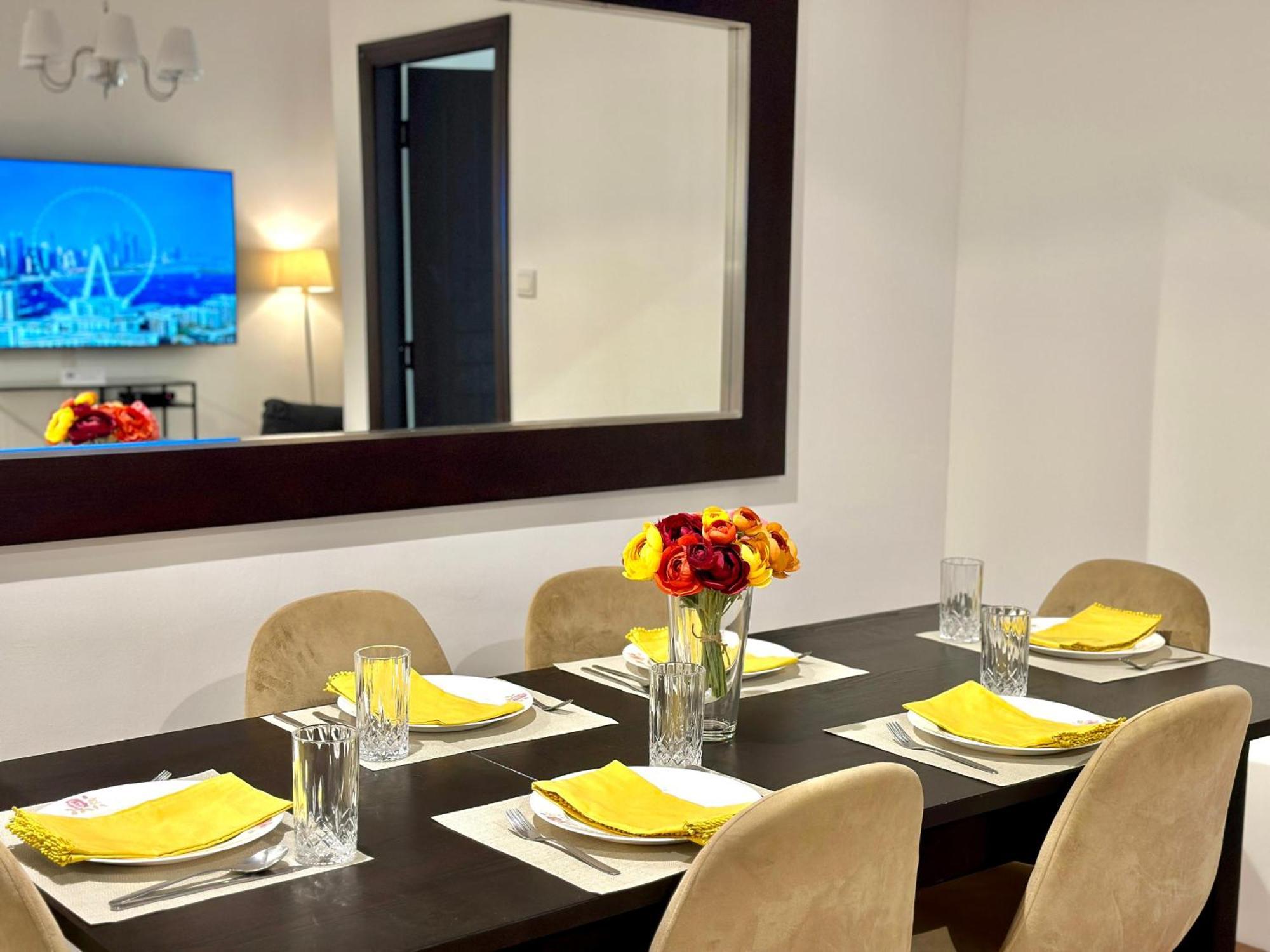 Beautiful 2Br & 4Br Apartments On Jbr Beach, Walking Distance To Bluewaters Island - By Sunkissed Holiday Homes Dubaj Zewnętrze zdjęcie