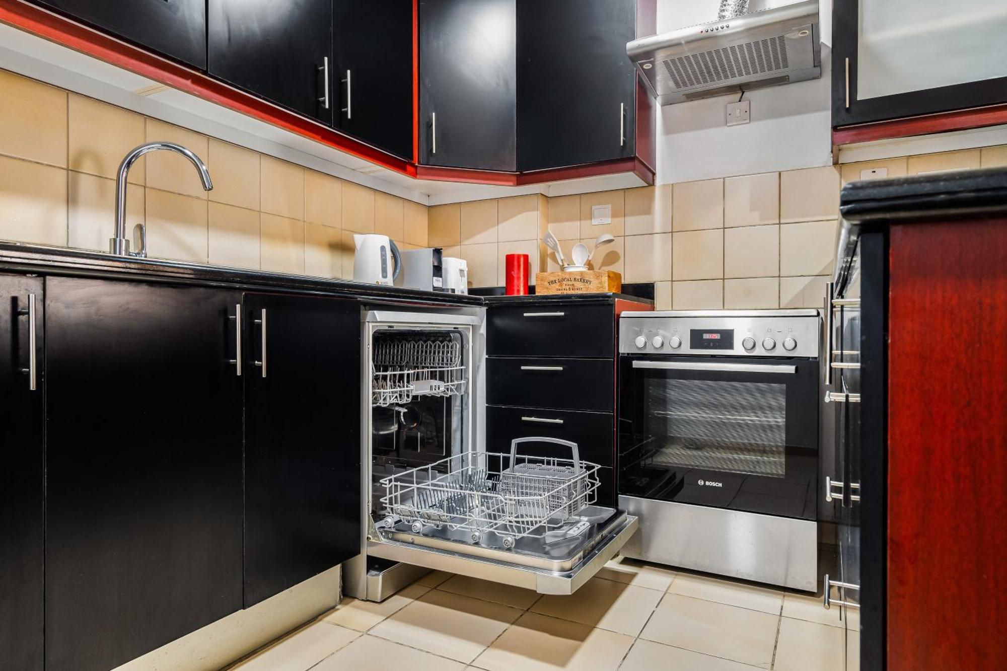 Beautiful 2Br & 4Br Apartments On Jbr Beach, Walking Distance To Bluewaters Island - By Sunkissed Holiday Homes Dubaj Zewnętrze zdjęcie