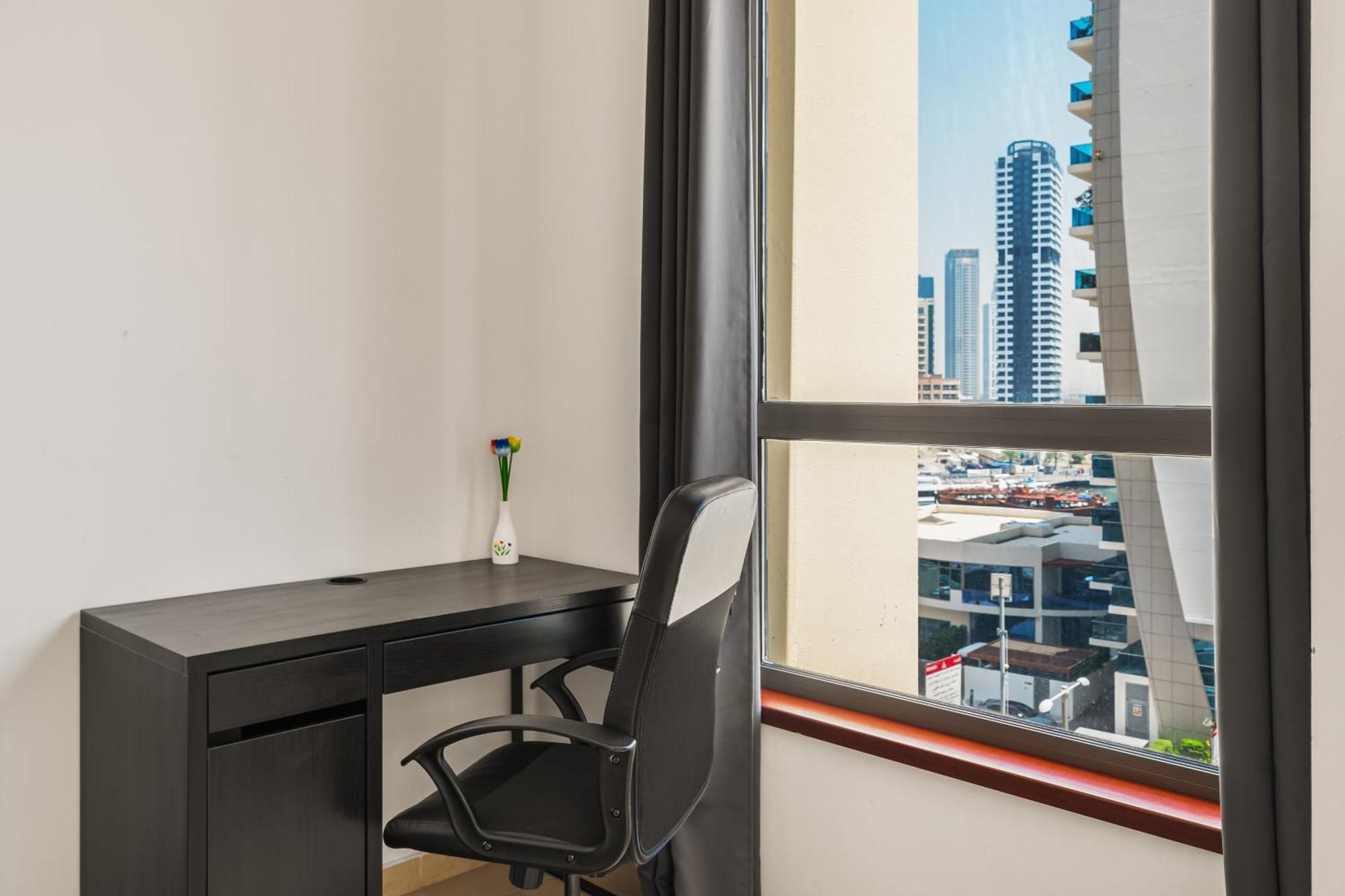 Beautiful 2Br & 4Br Apartments On Jbr Beach, Walking Distance To Bluewaters Island - By Sunkissed Holiday Homes Dubaj Zewnętrze zdjęcie
