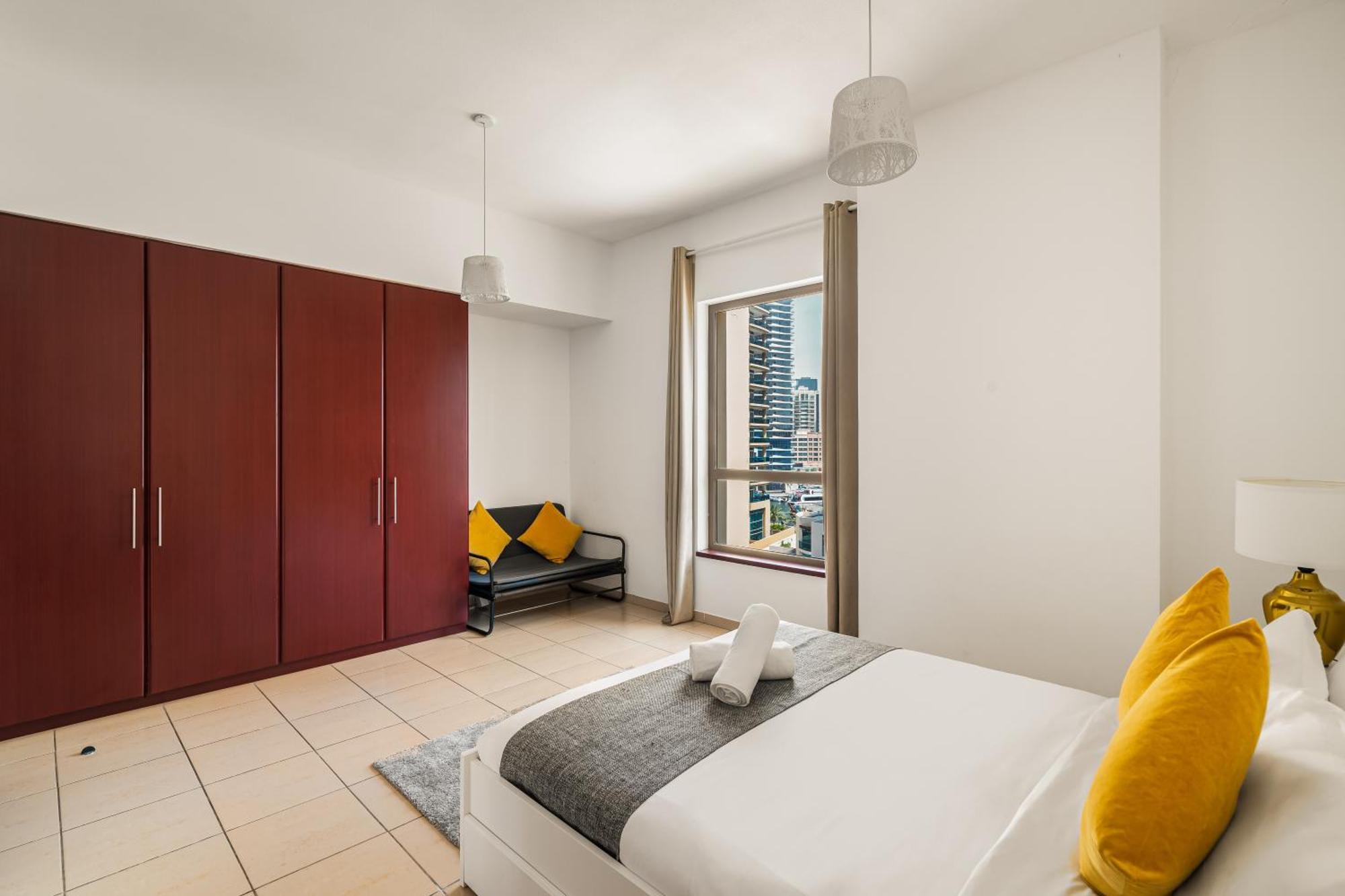 Beautiful 2Br & 4Br Apartments On Jbr Beach, Walking Distance To Bluewaters Island - By Sunkissed Holiday Homes Dubaj Zewnętrze zdjęcie