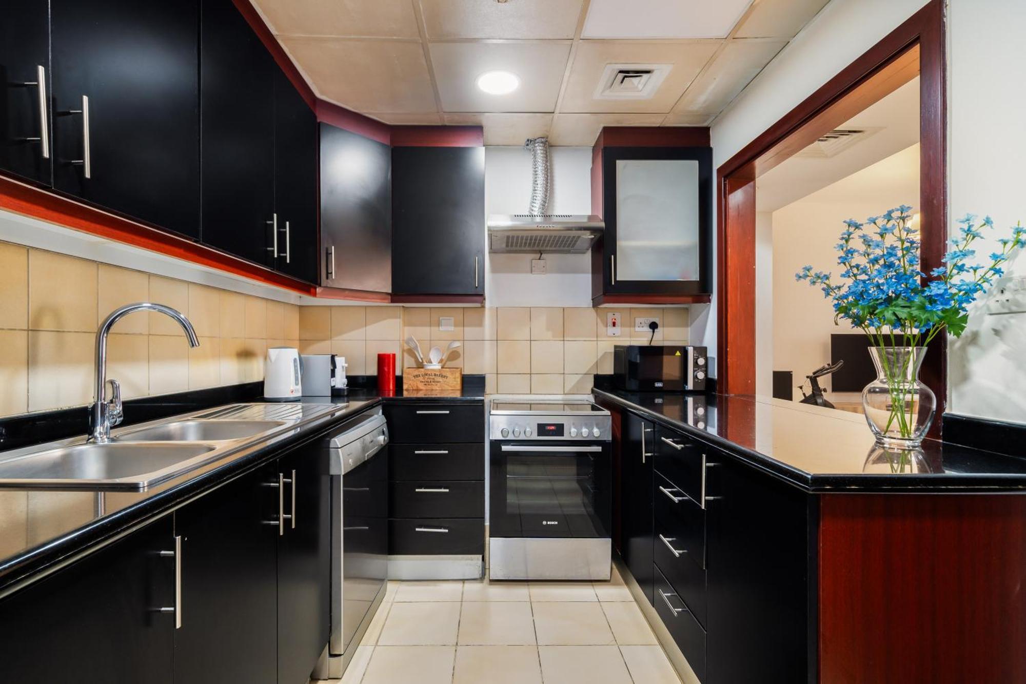 Beautiful 2Br & 4Br Apartments On Jbr Beach, Walking Distance To Bluewaters Island - By Sunkissed Holiday Homes Dubaj Zewnętrze zdjęcie